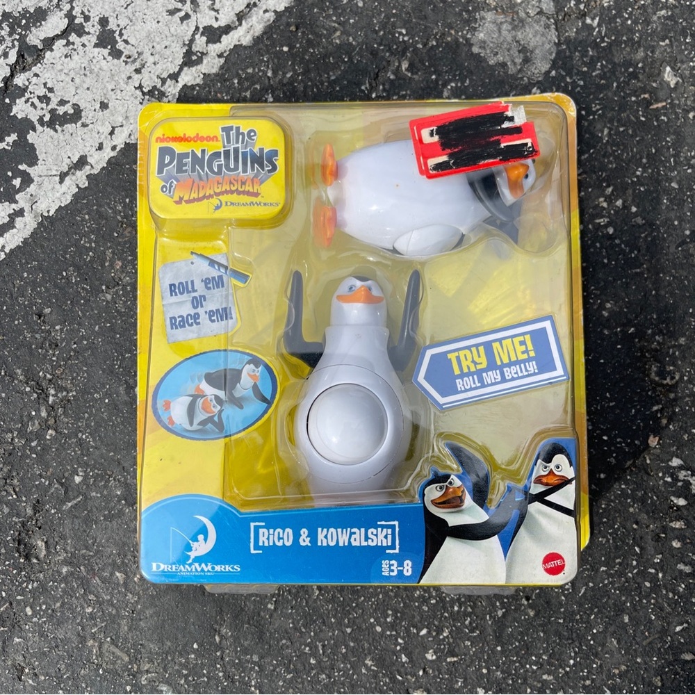 Penguins of Madagascar Private and SkipperNIB 2010